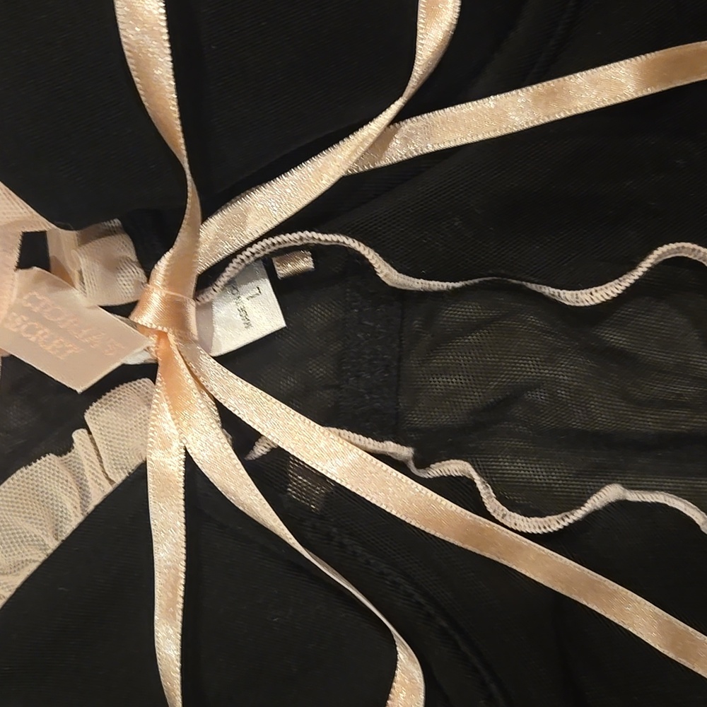 New Victoria's Secret Sheer Black/Pale Pink Frill Accent Open-Front/Tie Nightie - Picture 4 of 12